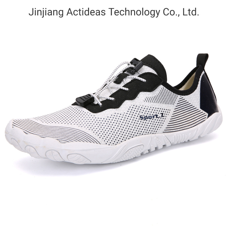 China Factory Custom Swimming Water Shoes Fashion Design White Color Beach Shoes for Men