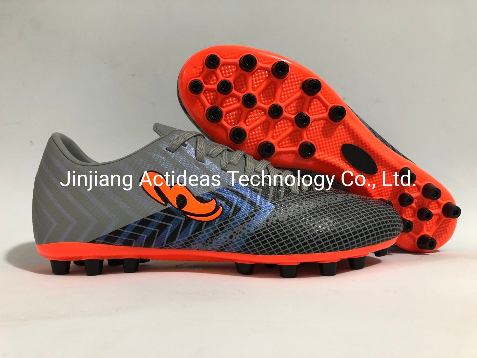 2022 Fashion Men Indoor Soccer Boots Outdoor Football Soccer Shoes