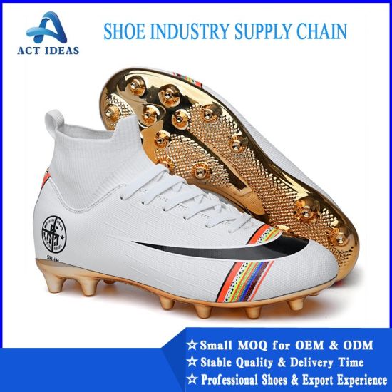 Long Spikes Football Shoes Low Top Turf Sneakers Professional Trainers New Design Soccer Sport Shoes