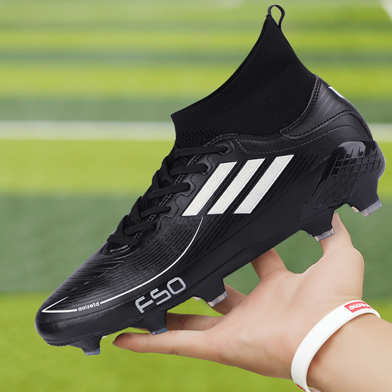 OEM&ODM Durable Outdoor Football Soccer Shoes for Sale