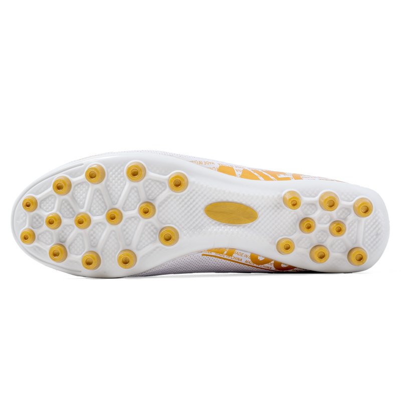 OEM High Quality Soccer Shoe Nail Sole, Professional Football Shoes for Man