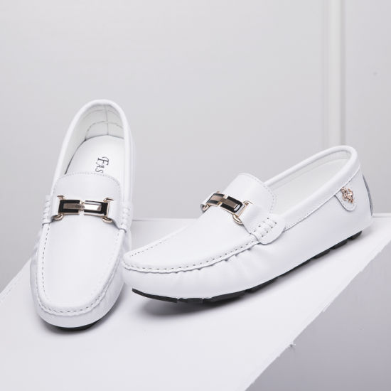 Men′s Moccasin Shoes Men Loafers Casual Shoe 2019 Popular Men Leather Shoes